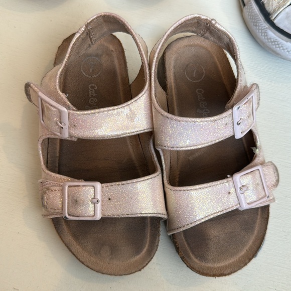 Toddler Girl Sneaker Shoes - Picture 4 of 5